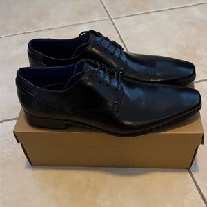 New Steve Madden Men’s Black Leather Derby Dress Shoes